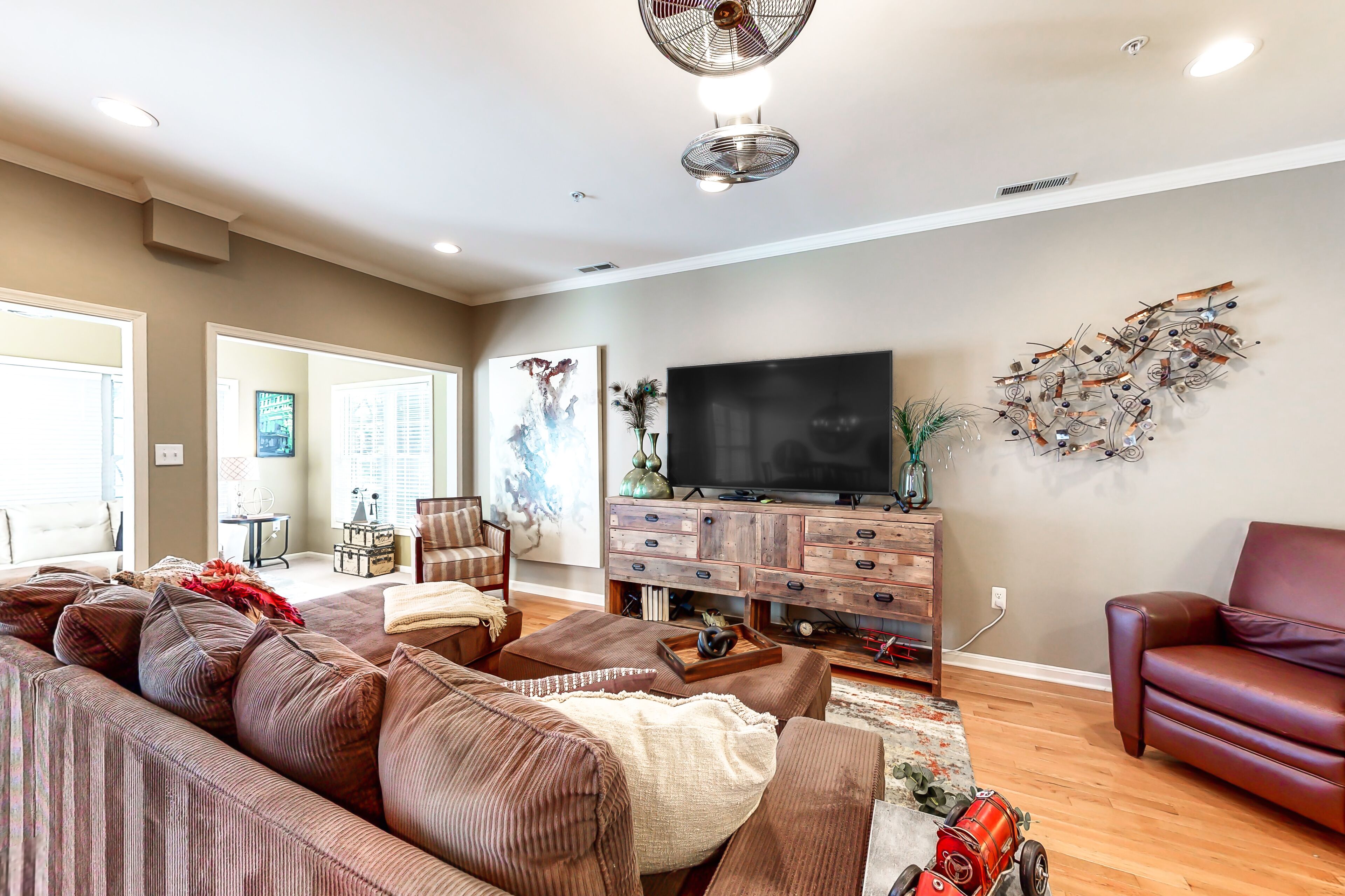 Captiva @ Eagles Landing Townhouse-3 pools, tennis, parking, 1 mile to beach