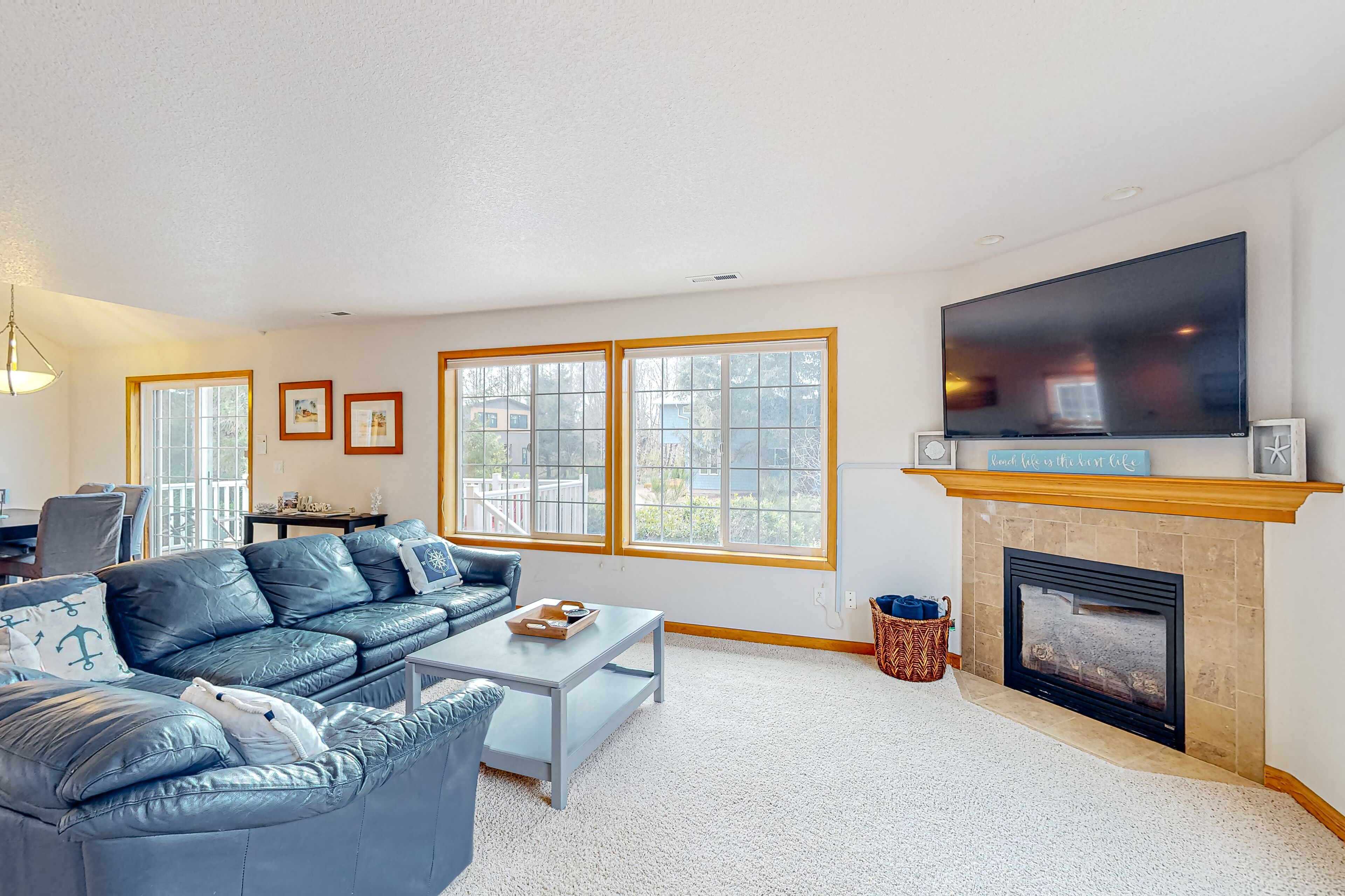 Dog-friendly home steps to beach with hot tub, firepit, fireplace & Ping-Pong