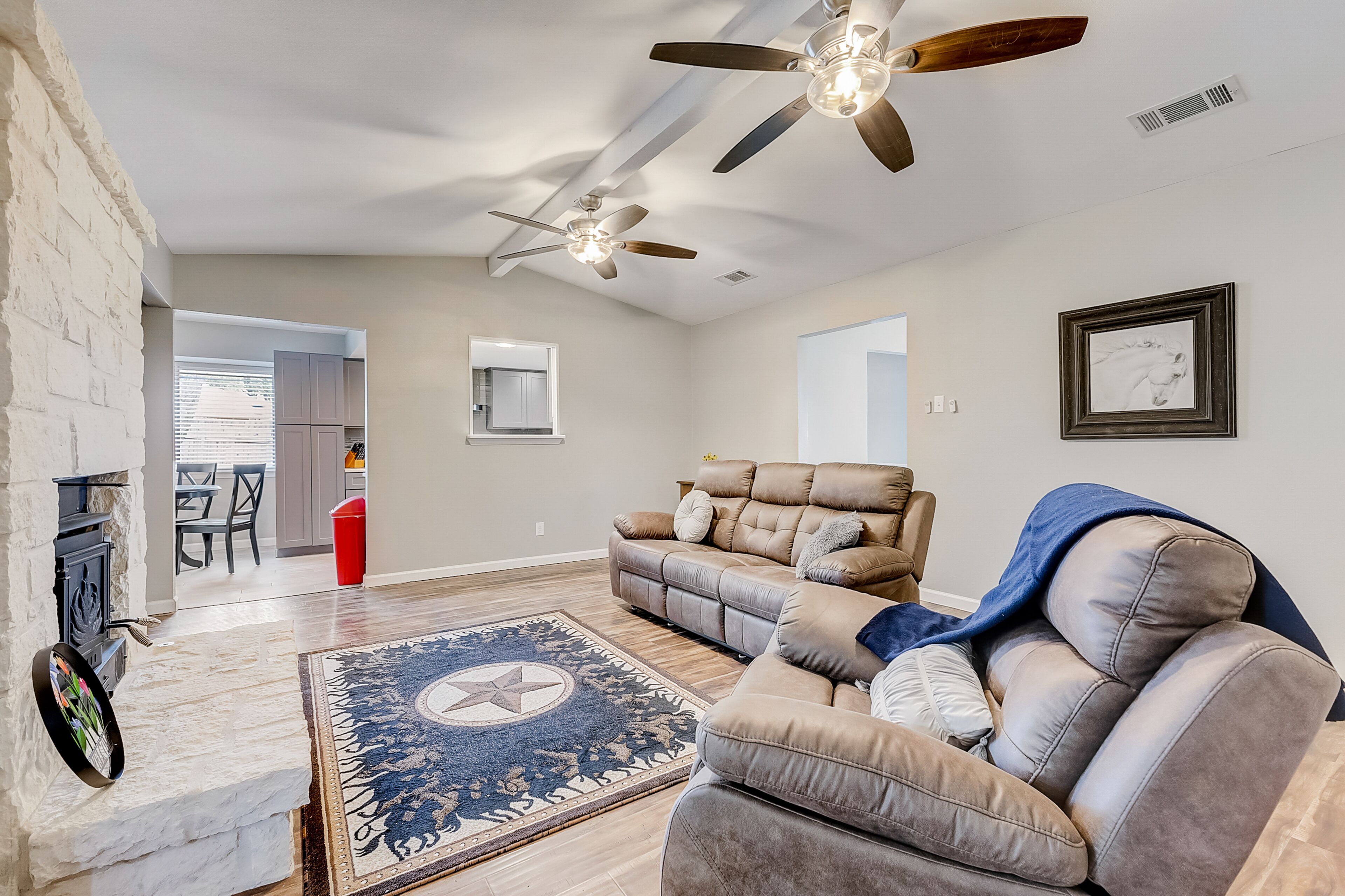 Charming home with private indoor pool, foosball, firepit, grill, pool slide