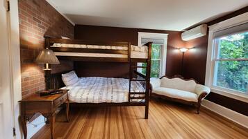 Family Suite | Individually decorated, free WiFi