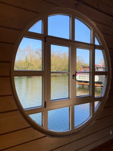 Maison Flottante en Pleine Nature à 35 mn de Paris