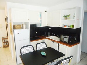 Fridge, microwave, dishwasher, toaster