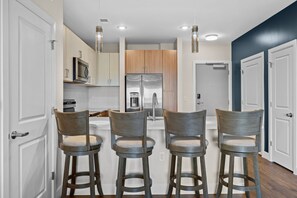 Private kitchen - Beverly Hills Penthouse Suite The Gulch (Nashville)