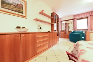 Interior - Majon Fior de Bosch 2 (Campitello di Fassa)