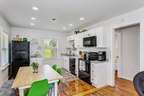 Fridge, microwave, oven, stovetop - Unbeatable Location-Walk To The Wahoos Stadium, Community Maritime Park or Palafox-Sm. Dog Friendly (Pensacola)