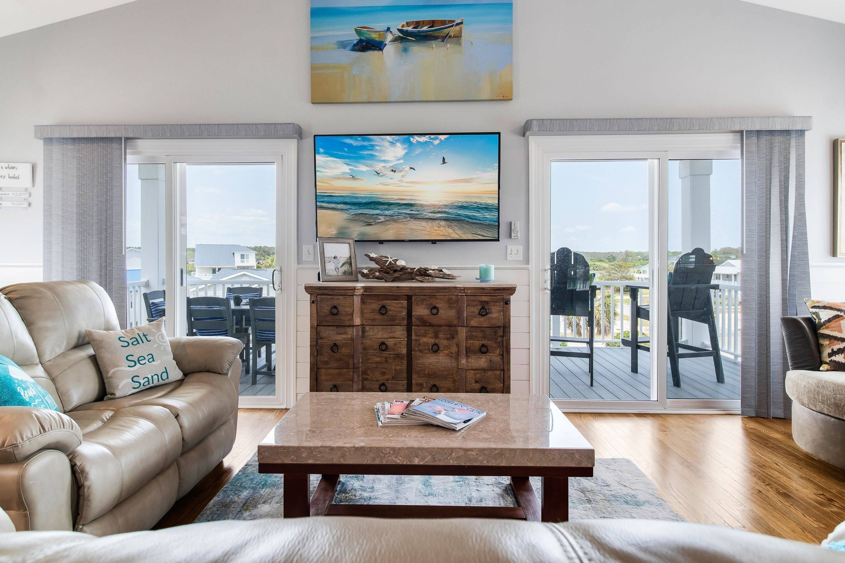 Amazing Home with Pool, Golf Cart, Elevator, Hot Tub, Fire Pit Short Walk to the Beach