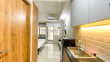 Apartment | Private kitchen | Full-sized fridge, stovetop
