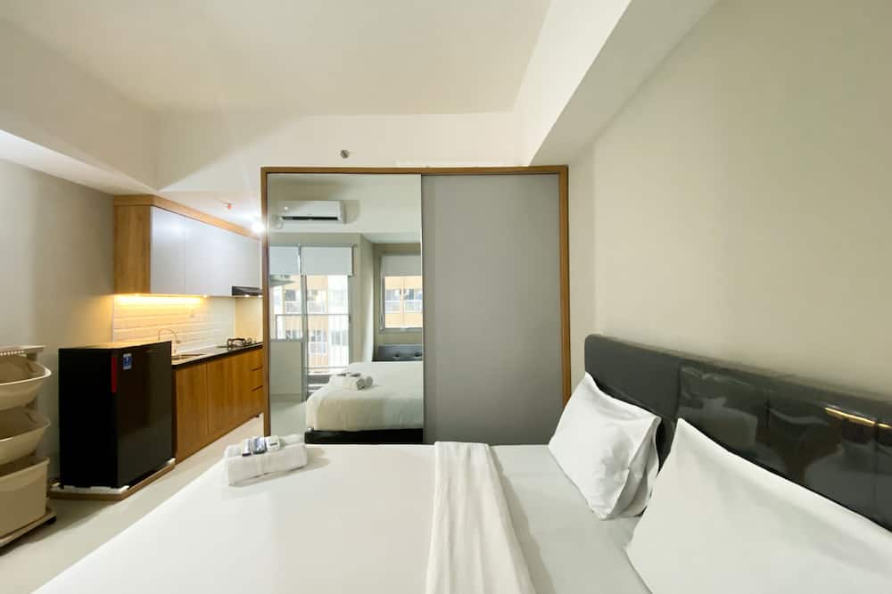 Simply Studio Room LRT City Jatibening Apartment
