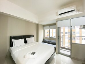Room - Simply Studio Room LRT City Jatibening Apartment (Bekasi)