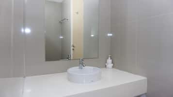 Apartment | Bathroom