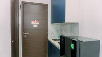 Departamento, 2 habitaciones | Cocina privada | Refrigerador con congelador y parrilla de estufa