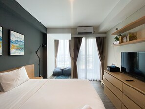 Apartment - Simply Look And Warm Studio Room Tamansari Iswara Apartment (Bekasi)