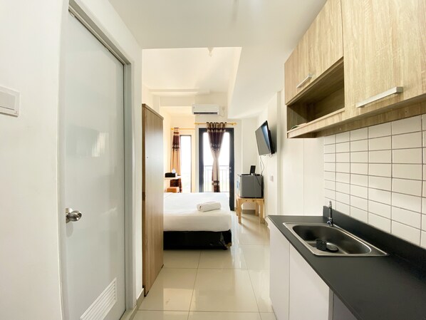 Interior - Compact And Comfortable Studio Sayana Bekasi Apartment (Tarumajaya)