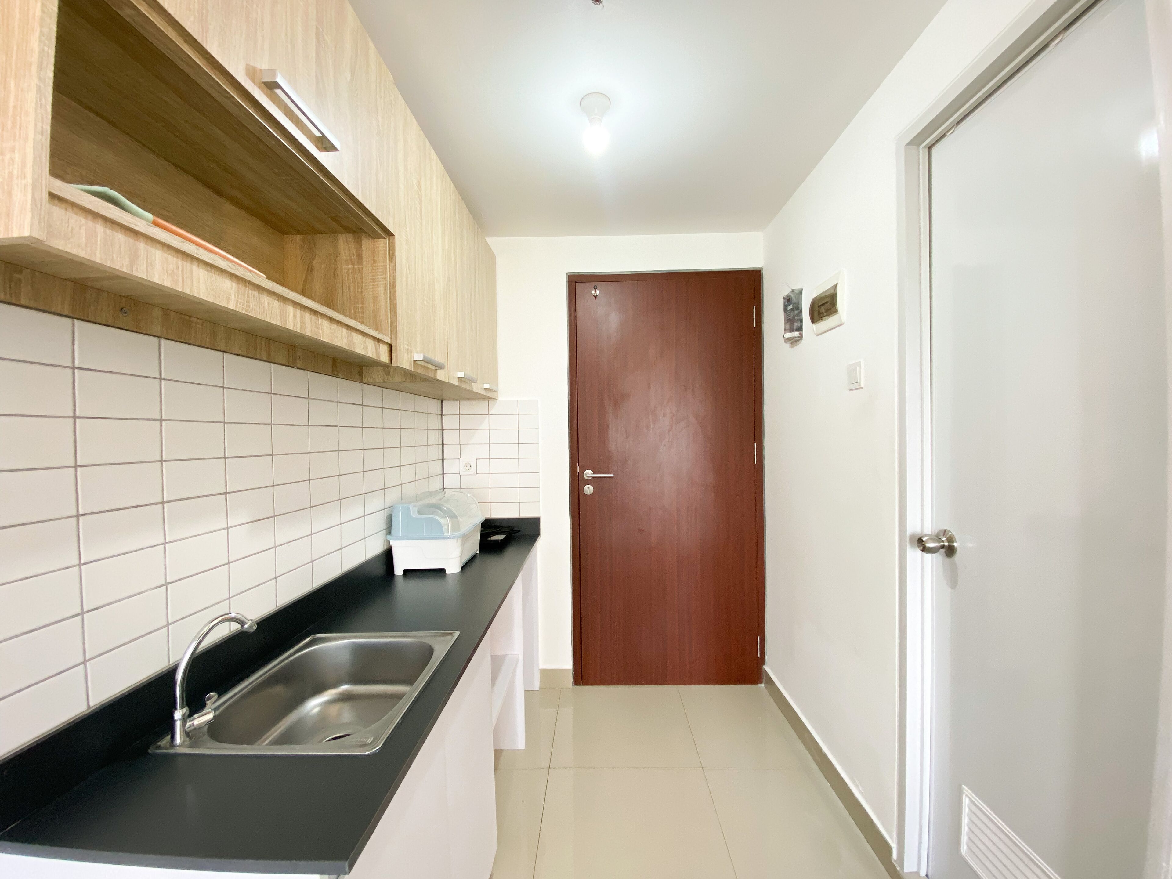 Apartment | Private kitchen | Full-sized fridge, stovetop