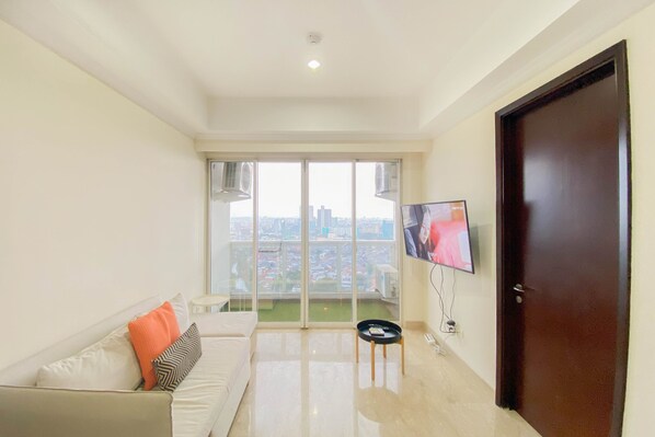 Apartment, 2 Bedrooms | Living area