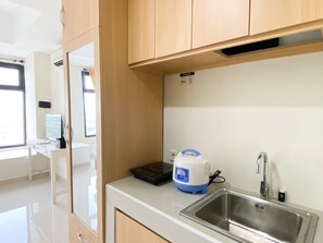 Apartment - Comfy And Tidy Studio At Pollux Chadstone Apartment (Cikarang)