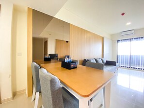 Apartment, 3 Bedrooms | Living area