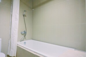 Apartment, 1 Bedroom | Bathroom - Fancy And Nice 1Br At Paramount Skyline Apartment (Gading Serpong)