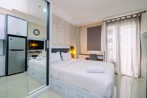 Apartment - Cozy Style And Good Deal Studio Signature Park Grande Apartment (Jakarta)