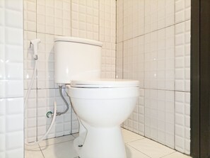 Apartment | Bathroom - Brand New And Comfortable Studio At De Prima Apartment (Medan)