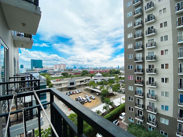 Exterior - Warm And Restful Studio Room Sunter Park View Apartment (Jakarta)