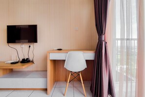 Interior - Comfort Living And High Floor Studio Casa De Parco Apartment (Pagedangan)