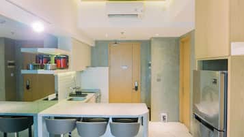 Apartment, 2 Bedrooms | Living area