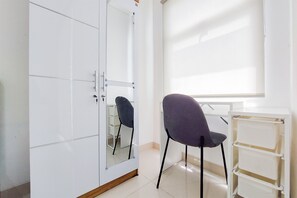 Interior - Homey And Warm Studio Room Serpong Garden Apartment (Cisauk)