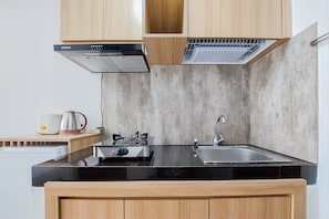 Refrigerador con freezer, placa de cocina