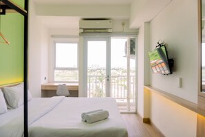 Room - Homey And Cozy Living Studio Poris 88 Apartment (Tangerang)