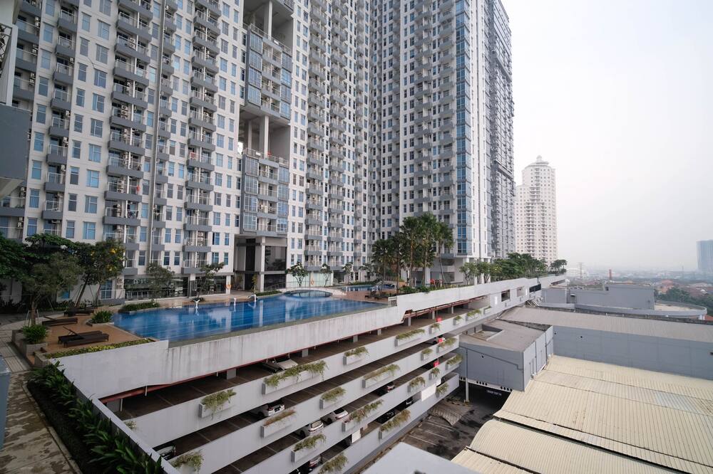 Spacious 2Br Connected To Mall At Anderson Supermall Mansion Apartment