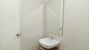 Apartemen | Kamar mandi