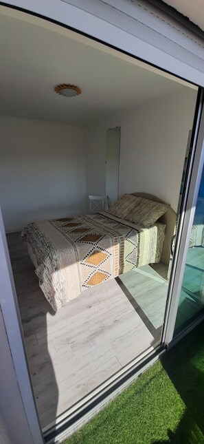 2 bedrooms, iron/ironing board, travel crib, free WiFi