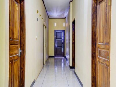 Hotel O Wisma Al-fahmi Syariah