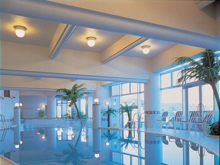 Indoor pool, seasonal outdoor pool, lifeguards on site