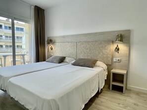 1 bedroom, iron/ironing board, WiFi, bed sheets - FESTASTAR 211 (Estartit)