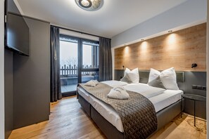 华丽公寓 | 客房内保险箱、遮光窗帘、隔音、免费 WiFi