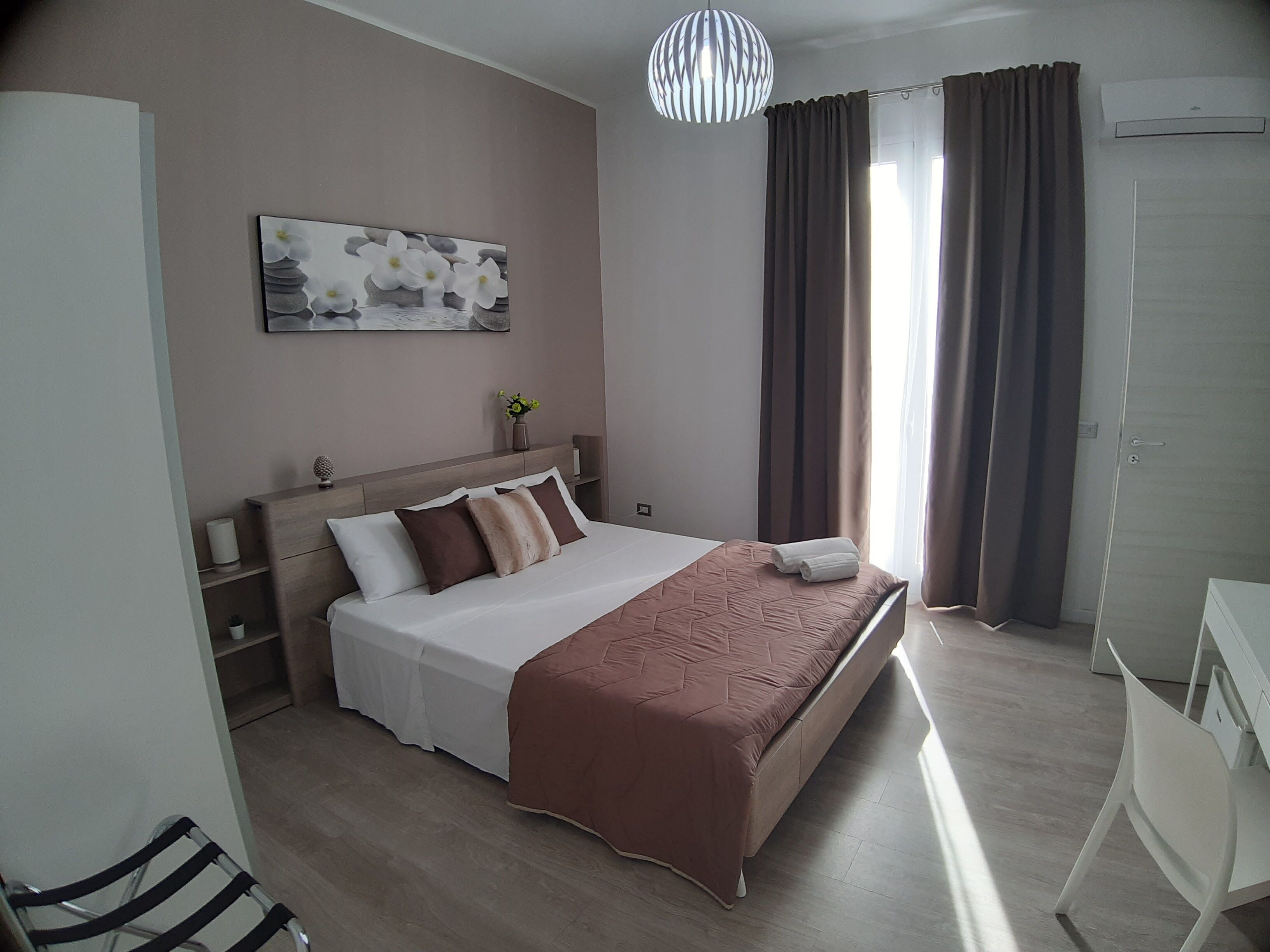 Deluxe-Zimmer | Bettwäsche aus ägyptischer Baumwolle, hochwertige Bettwaren