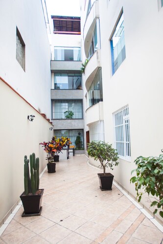 Beautiful penthouse in front of the park in the best area.