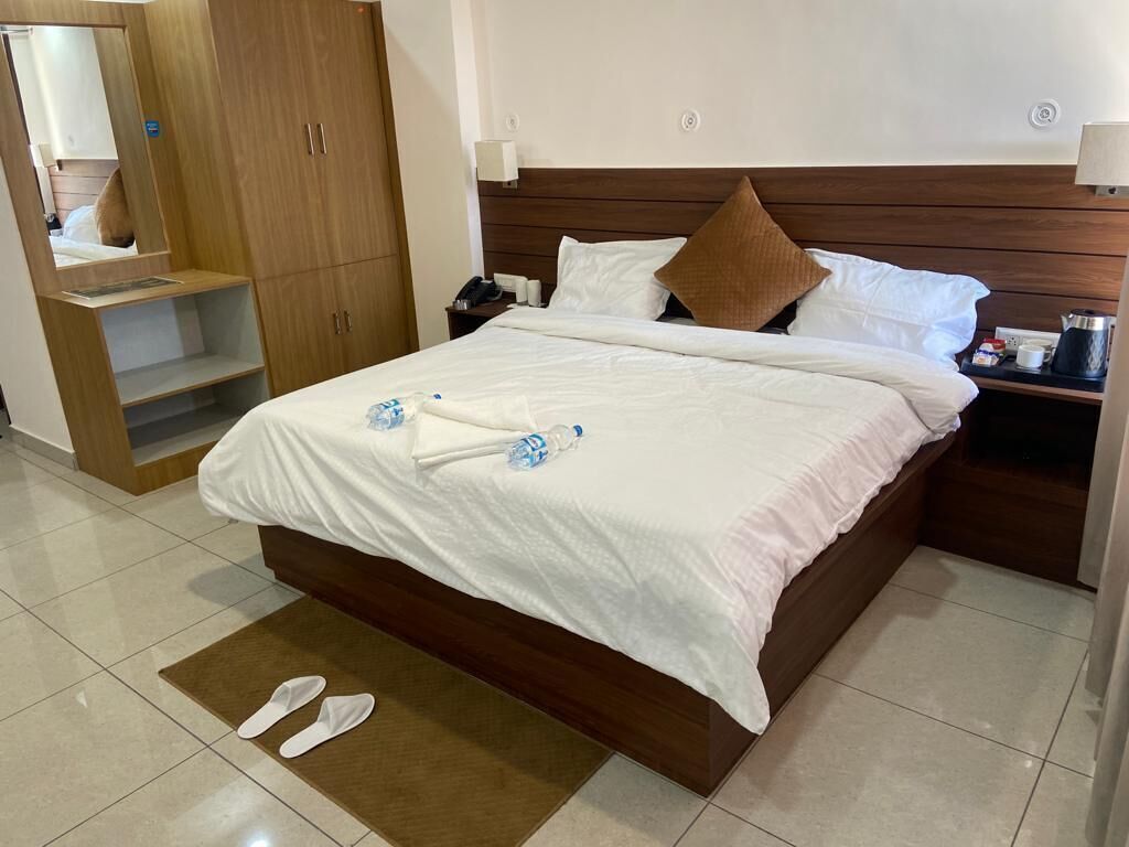 Premium bedding, down comforters, free WiFi, bed sheets