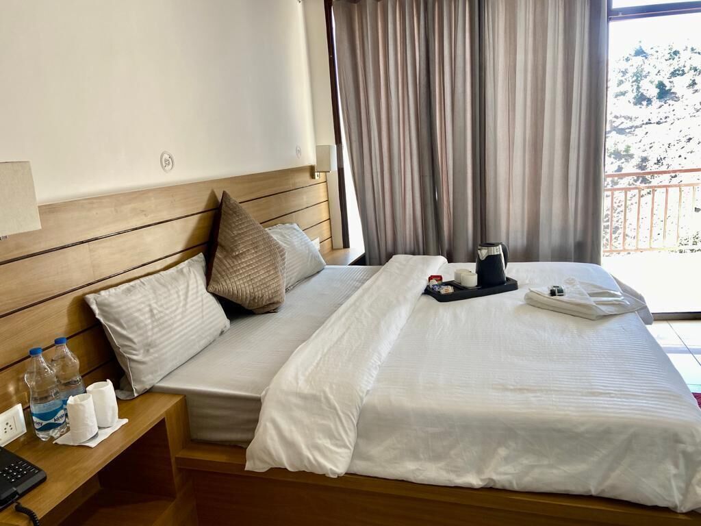 Premium bedding, down comforters, free WiFi, bed sheets