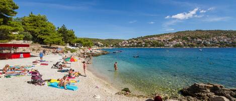 Platja a a prop