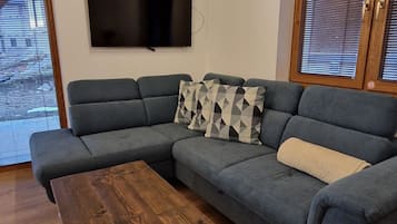 Smart-TV, Kamin, Tischfußball
