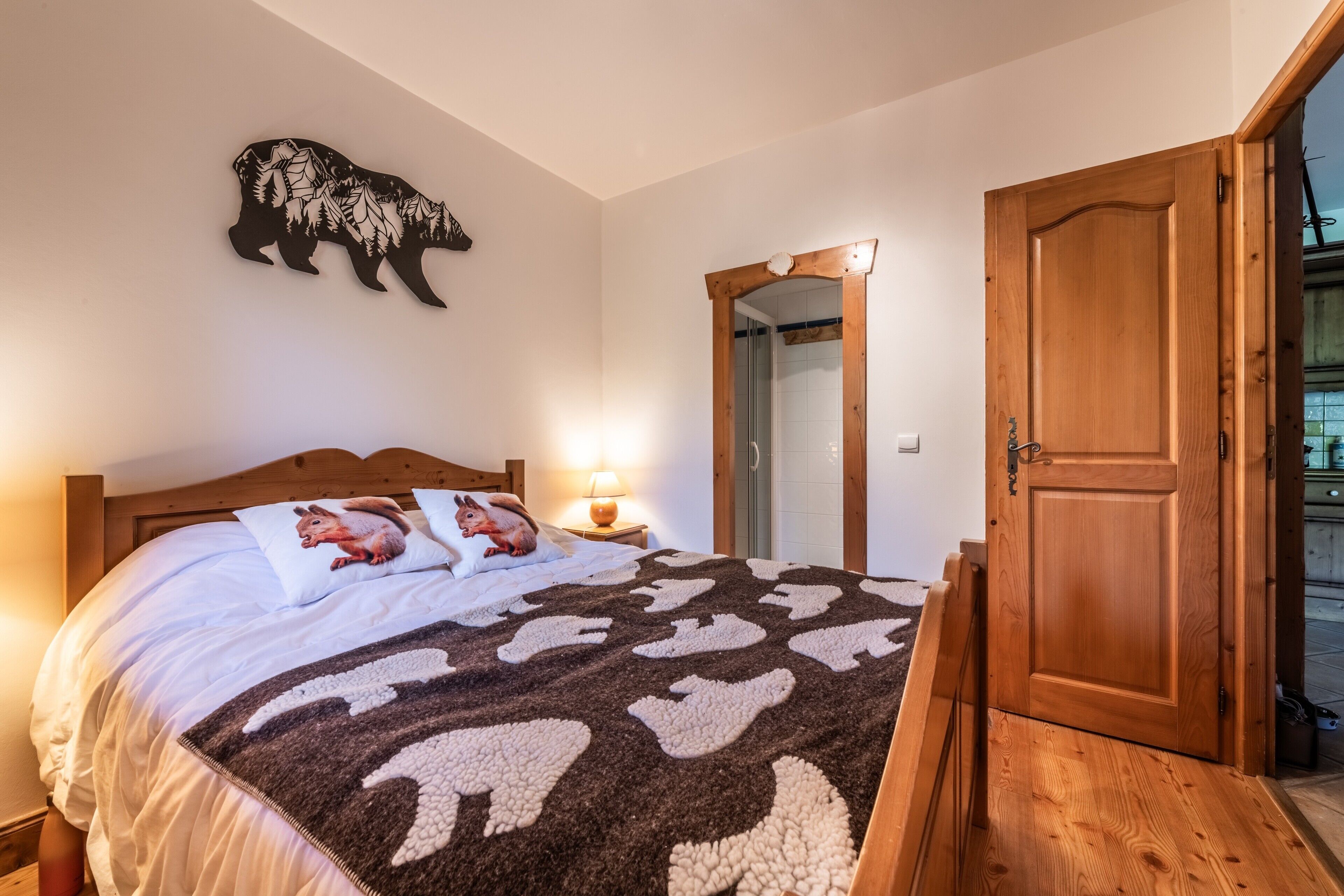 2 chambres, fer et planche à repasser, Wi-Fi gratuit