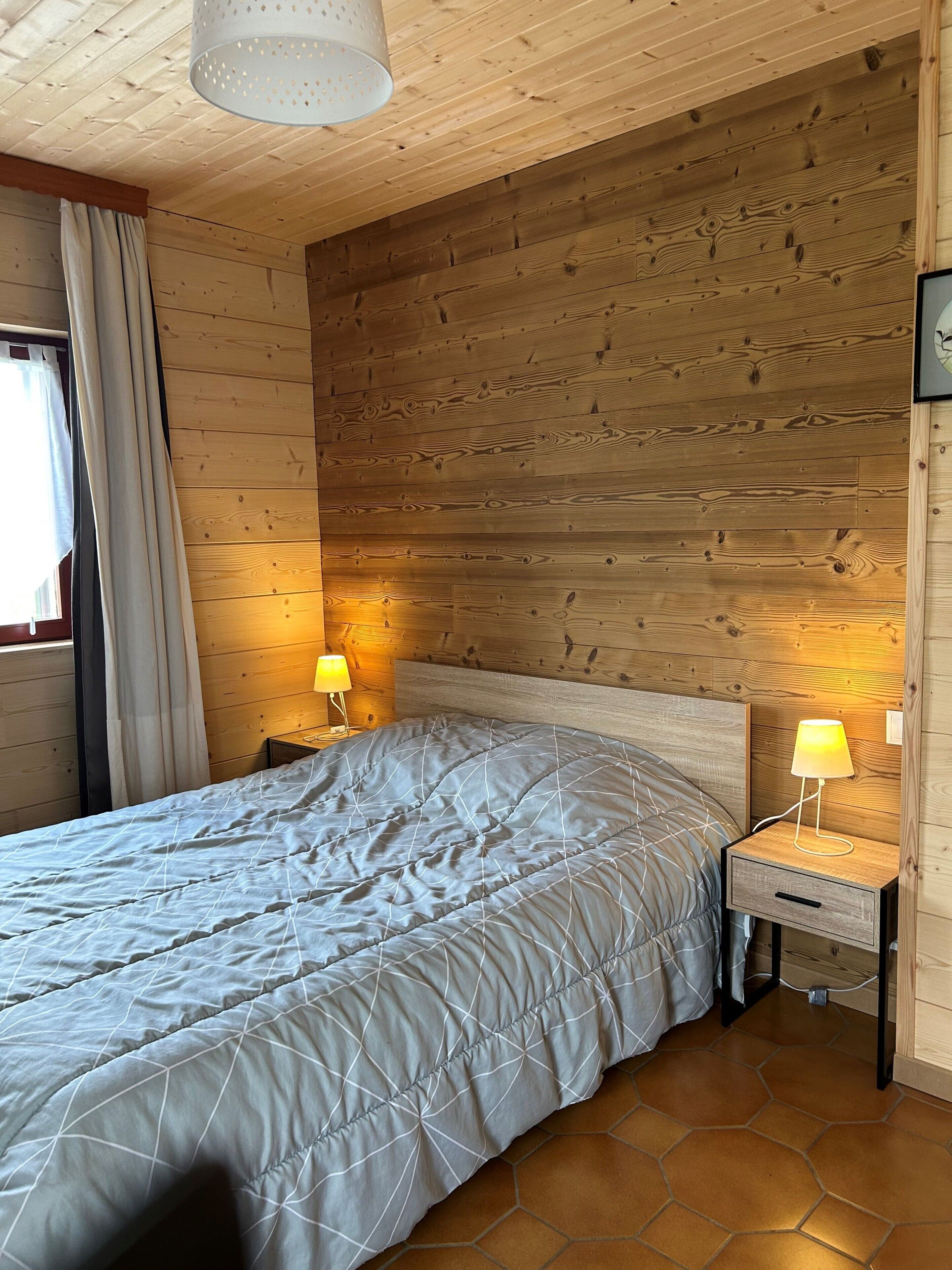 3 sovrum, strykjärn/strykbräda, gratis wi-fi och sängkläder