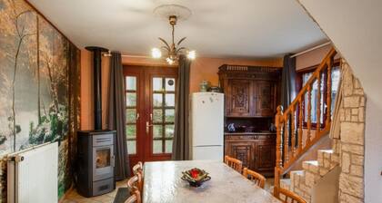 "Maison des 4 Vents" con vistas a la montaña, terraza privada y Wi-Fi