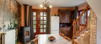 "Maison des 4 Vents" avec vue sur montagne, terrasse privée et Wi-Fi