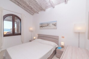 2 Schlafzimmer, Bügeleisen/Bügelbrett, Bettwäsche