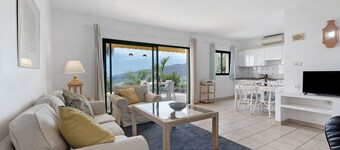 Maison de vacances 'La Villa La Palma- 2 Dormitorios' avec vue sur la mer, Wi-Fi et climatisation