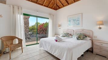 1 dormitorio, tabla de planchar con plancha, wifi gratis y ropa de cama